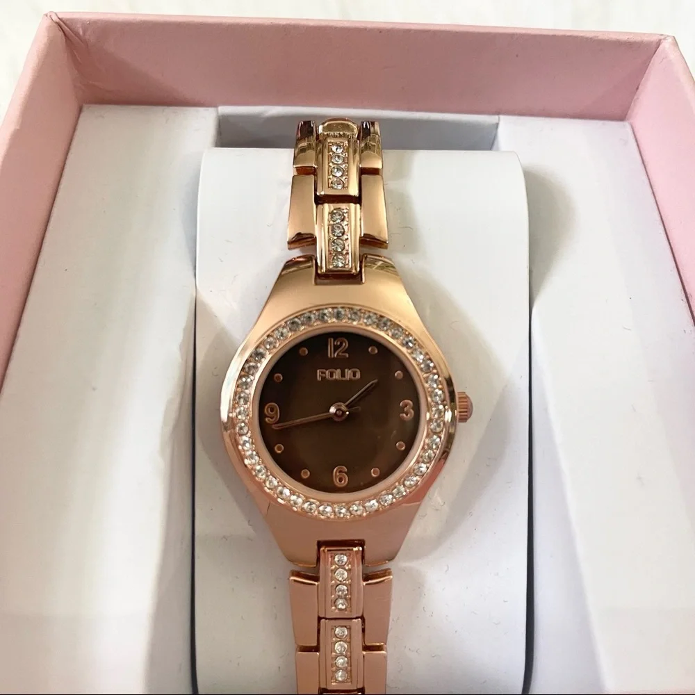NWT Rose gold Folio watch with silver sequins in pink box - Picture 2 of 6